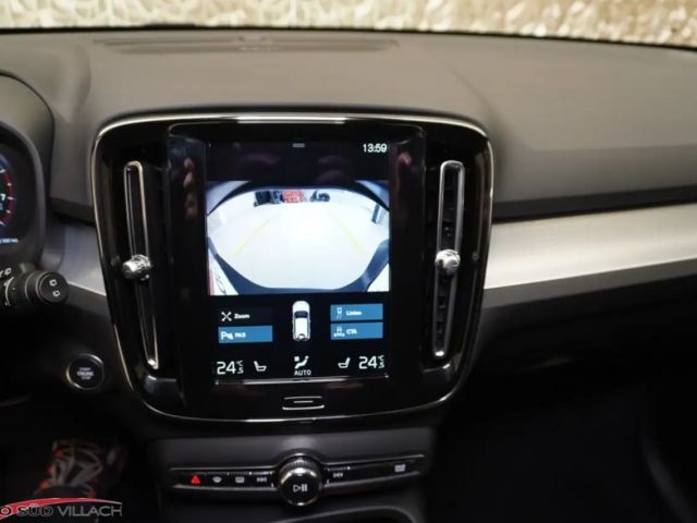 Volvo XC40 Dark Plus