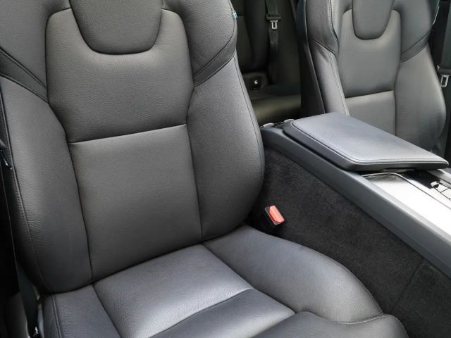 Volvo XC60 AWD Dark Ultimate