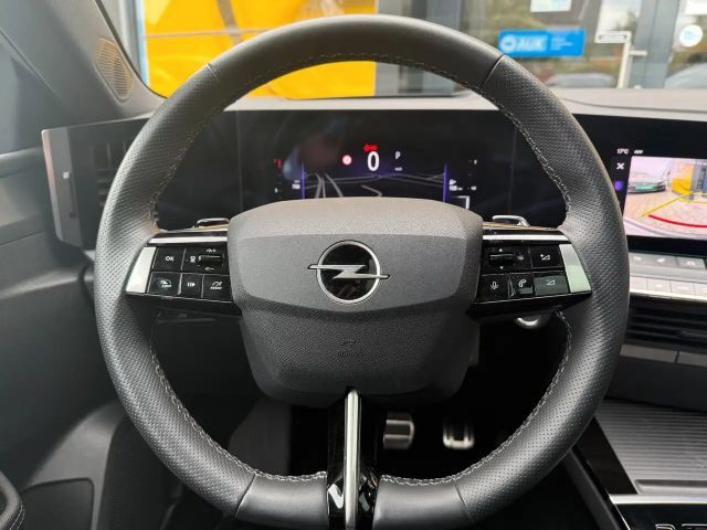 Opel Astra Sports Tourer Ultimate