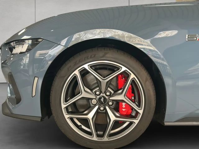 Ford Mustang Fastback GT 5.0 V8