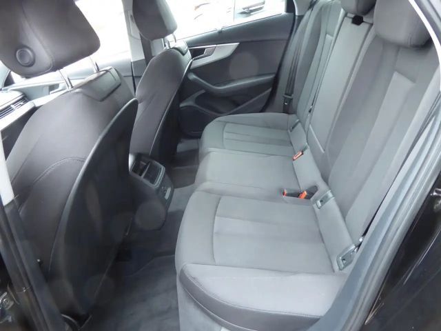 Audi A4 35 TDI Avant S-Tronic