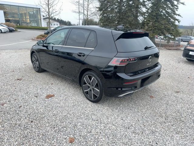 Volkswagen Golf Style