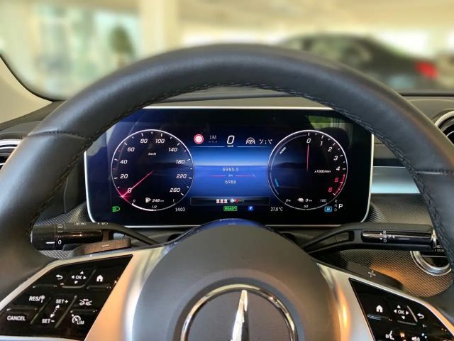 Mercedes-Benz C 300 AVANTGARDE Sedan