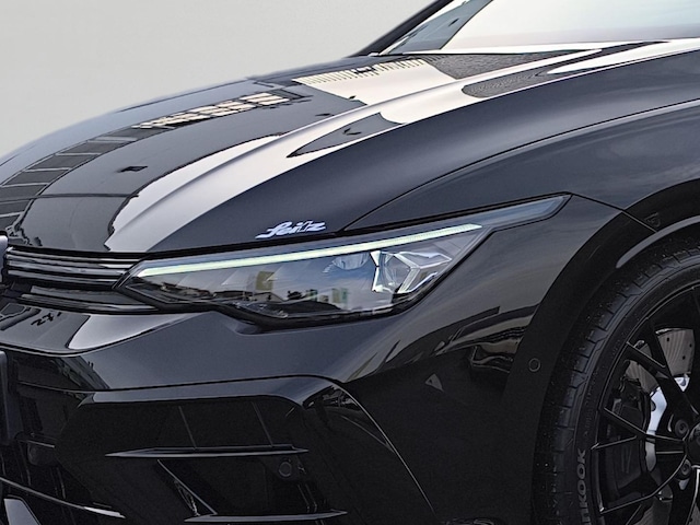 Volkswagen Golf 2.0 TSI Golf VIII