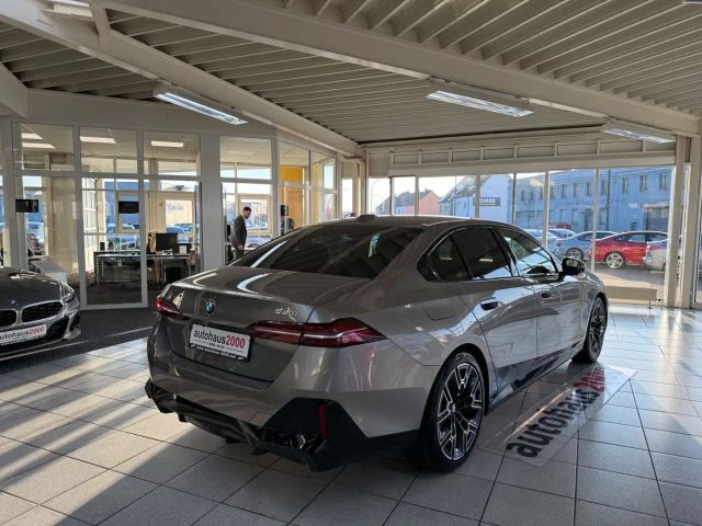 BMW 520 520i M-Sport Sedan