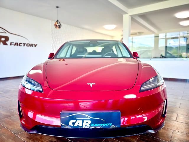 Tesla Model 3 Performance