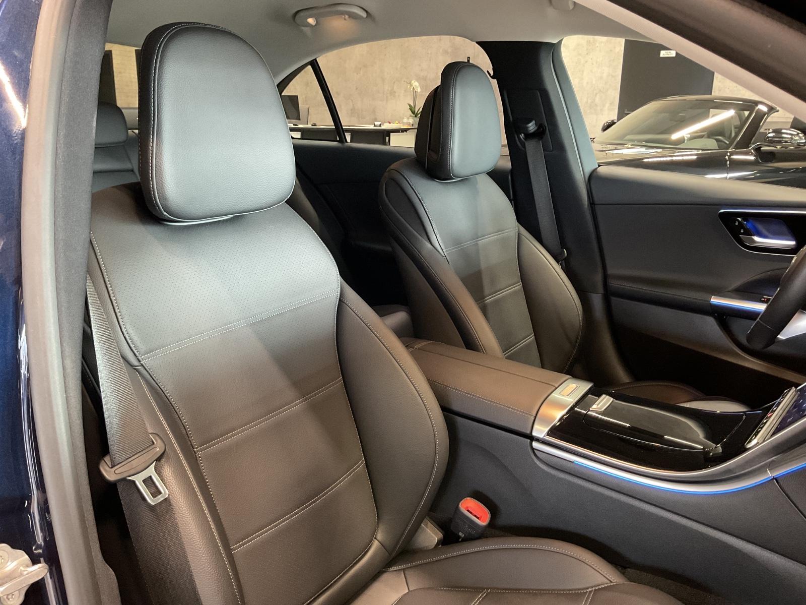 Mercedes-Benz C 200 AVANTGARDE Sedan