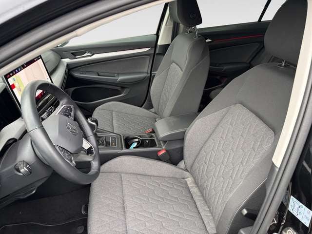 Volkswagen Golf Life Plus