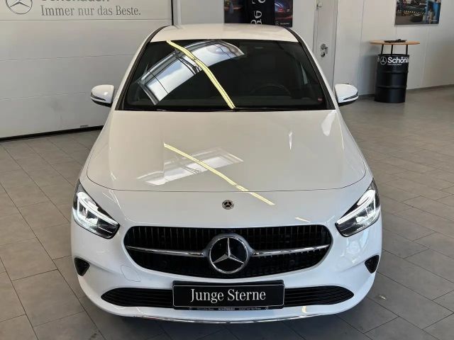 Mercedes-Benz B 200 Progressive Sedan