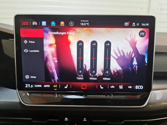 Volkswagen Golf DSG Style eHybrid