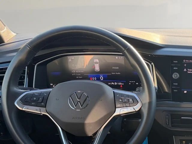 Volkswagen Taigo 1.0 TSI DSG R-Line