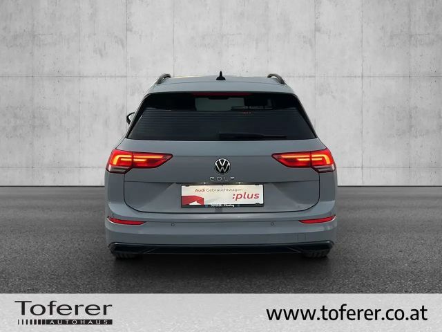 Volkswagen Golf Life Variant