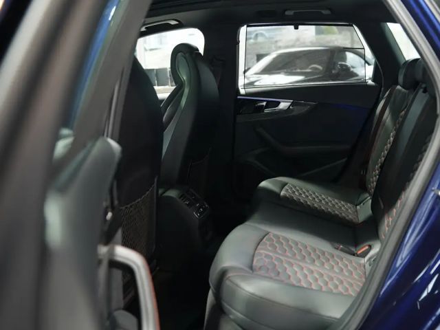 Audi RS4 Avant Quattro