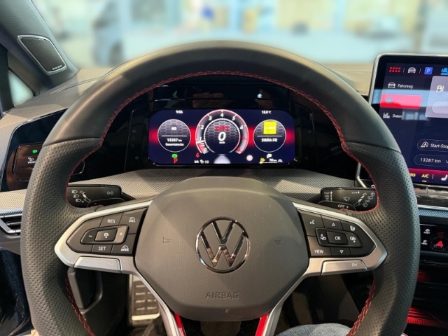 Volkswagen Golf 2.0 TSI Golf VIII