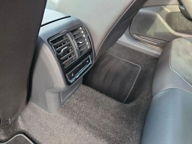 Volkswagen Arteon R-Line