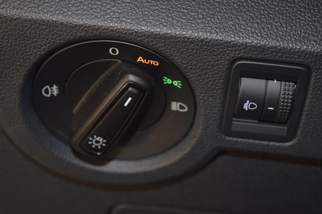 Volkswagen T-Cross TSI Navi Kamera ACC SHZ