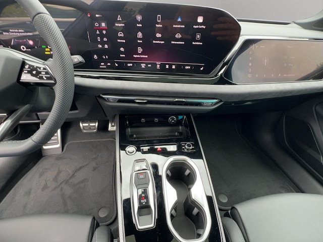 Audi A6 Avant Quattro S-Tronic