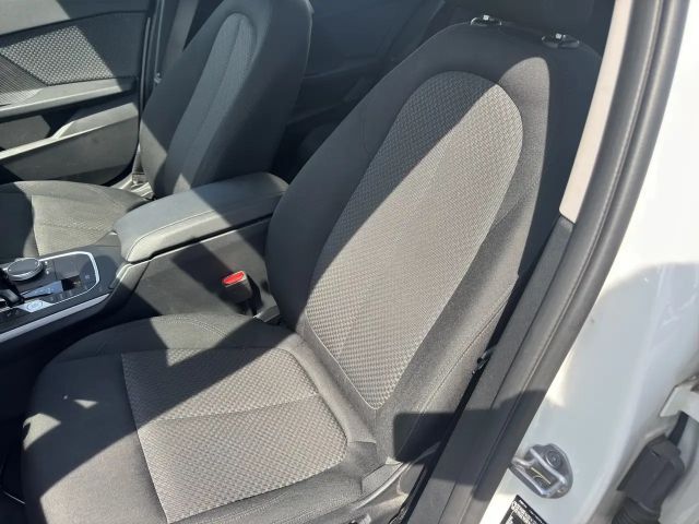 BMW 118 118d Advantage pakket Sedan