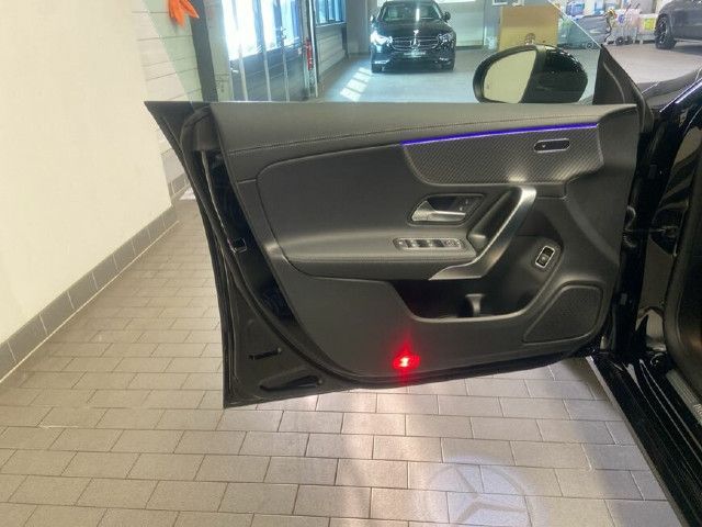 Mercedes-Benz CLA 180 Shooting Brake