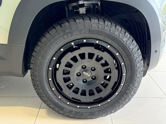 Land Rover Defender 110 SE