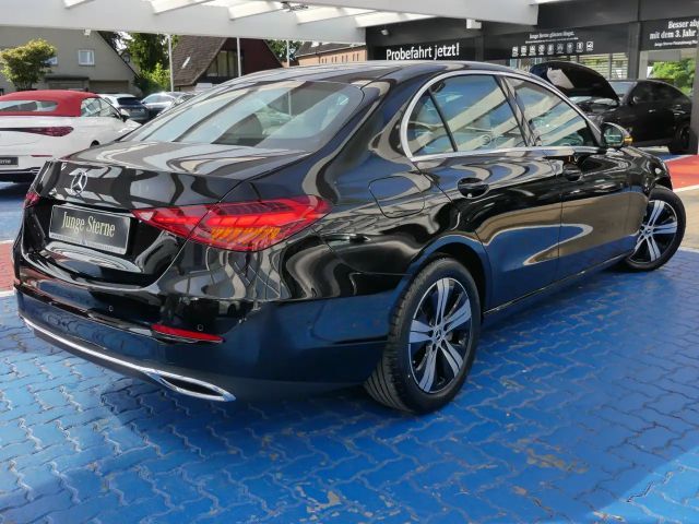 Mercedes-Benz C 180 AVANTGARDE Sedan