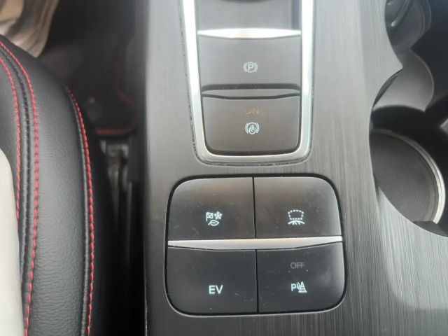 Ford Kuga Plug in Hybrid ST Line X