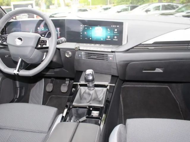 Opel Astra 1.2 Turbo Edition Turbo