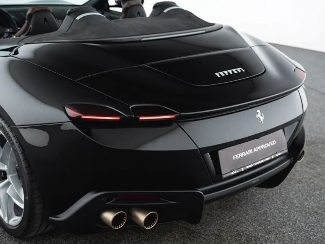 Ferrari Roma Spider