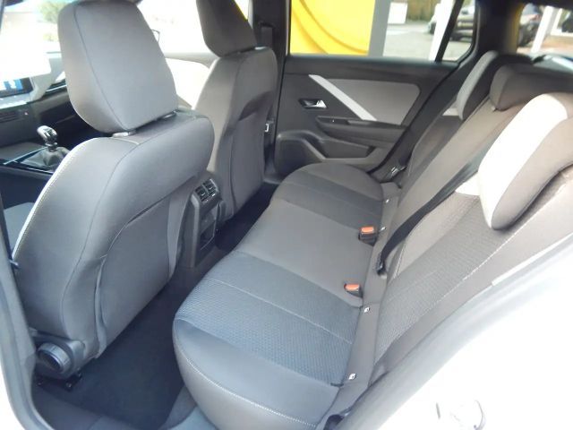 Opel Astra Enjoy Sports Tourer