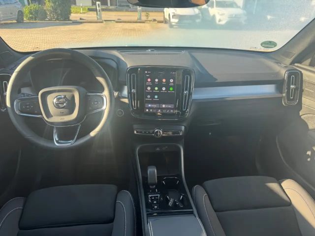 Volvo XC40 Dark Ultra