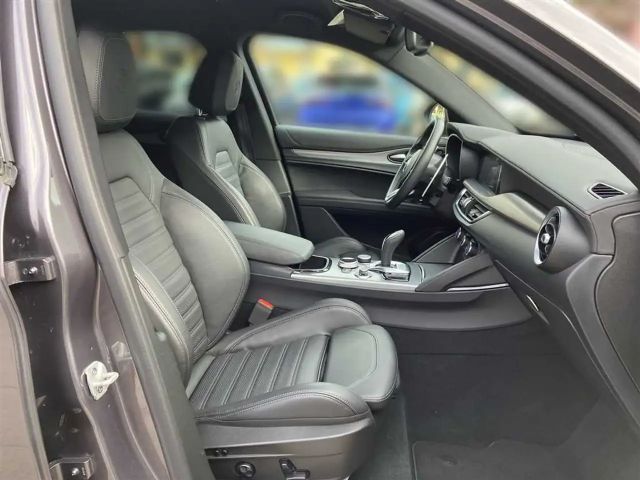 Alfa Romeo Stelvio Q4 Veloce