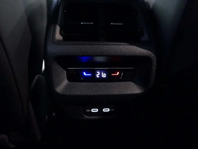 Volkswagen Tiguan 1.5 eTSI DSG R-Line