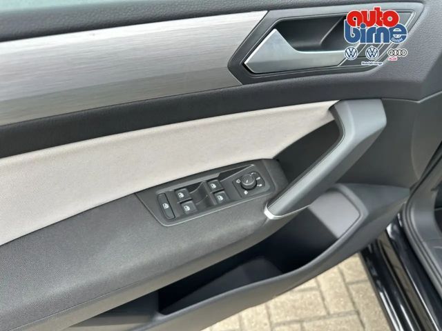 Volkswagen Touran 1.5 TSI Comfortline