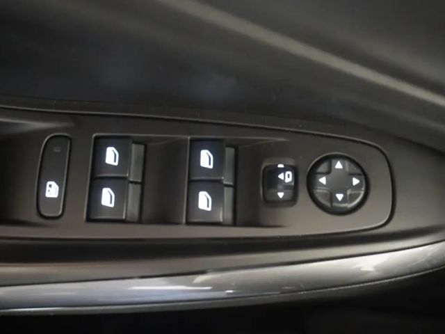 Opel Grandland X 1.6 Turbo Hybrid
