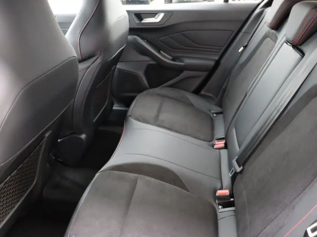 Ford Focus ST Line Wagon