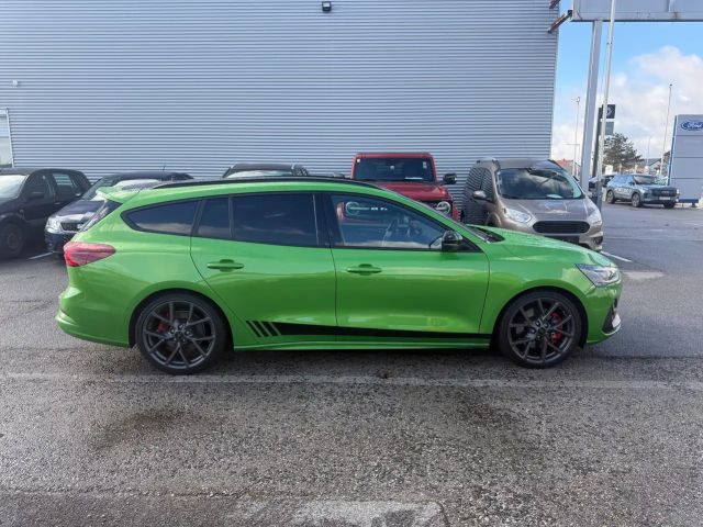 Ford Focus EcoBoost ST Line
