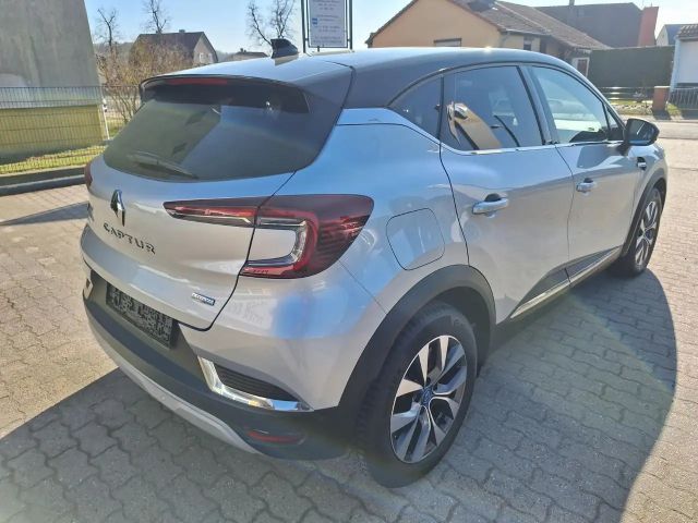 Renault Captur Bose Hybrid