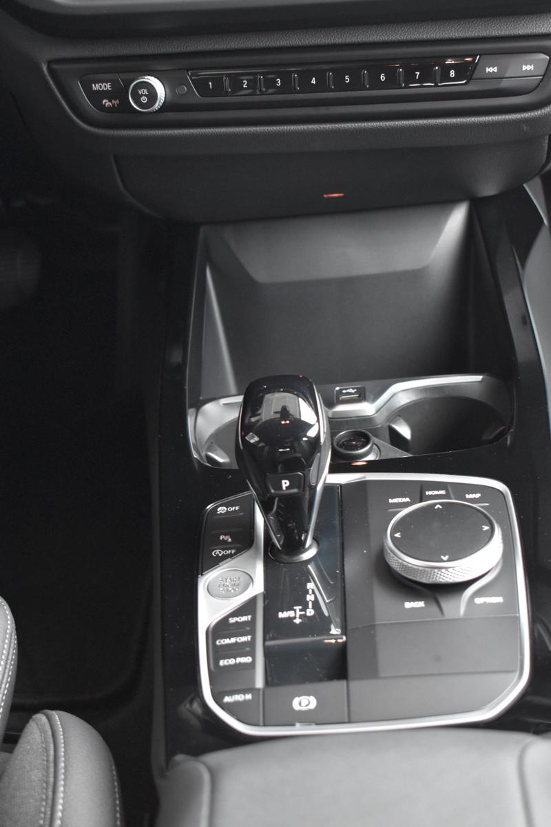 BMW 118 118d Sedan Sport Line