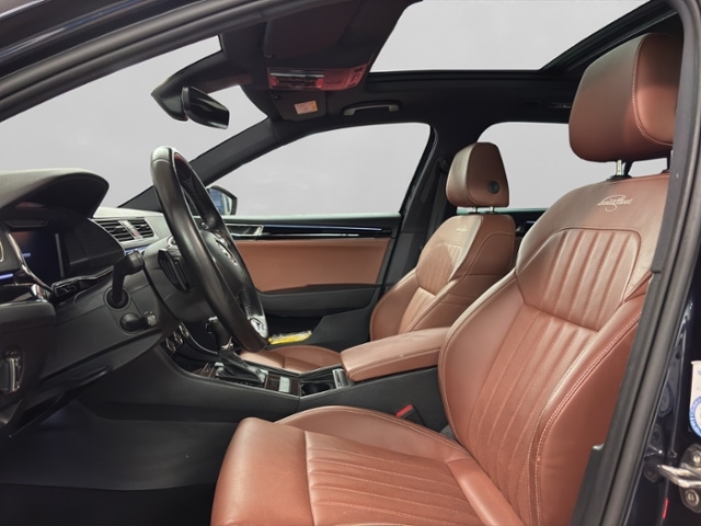 Skoda Superb 2.0 TDI Combi