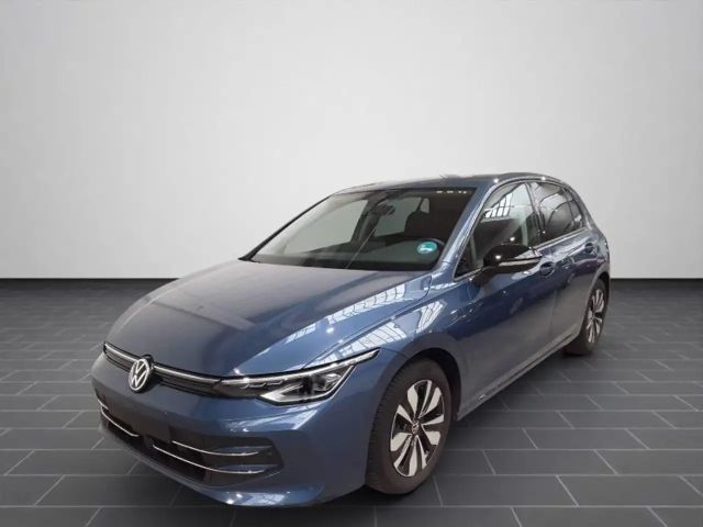 Volkswagen Golf 1.5 eTSI DSG Golf VIII IQ.Drive