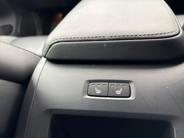 Volvo XC60 Dark Plus