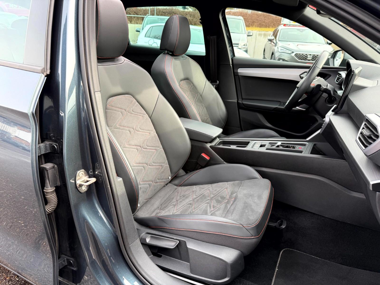 Seat Leon 2.0 TSI DSG FR-lijn Sportstourer