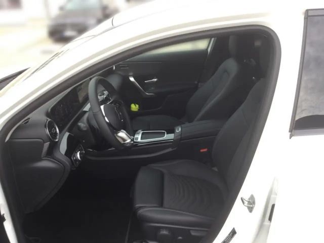 Mercedes-Benz A 220 4MATIC Progressive