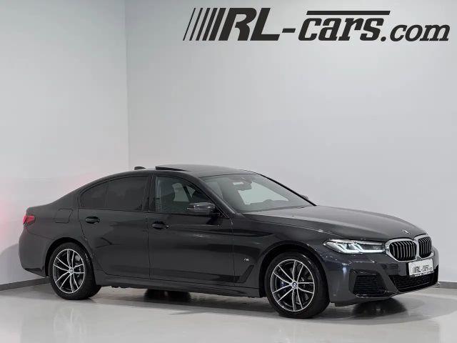 BMW 530 530e M-Sport Sedan