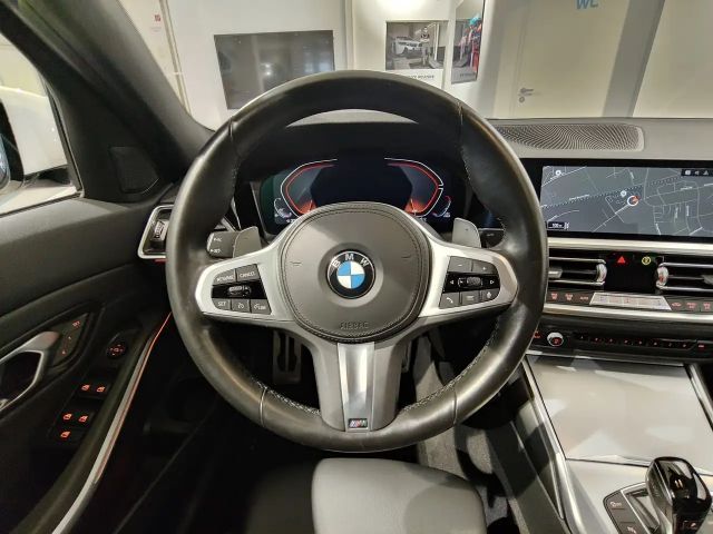 BMW 330 330i M-Sport Sedan xDrive