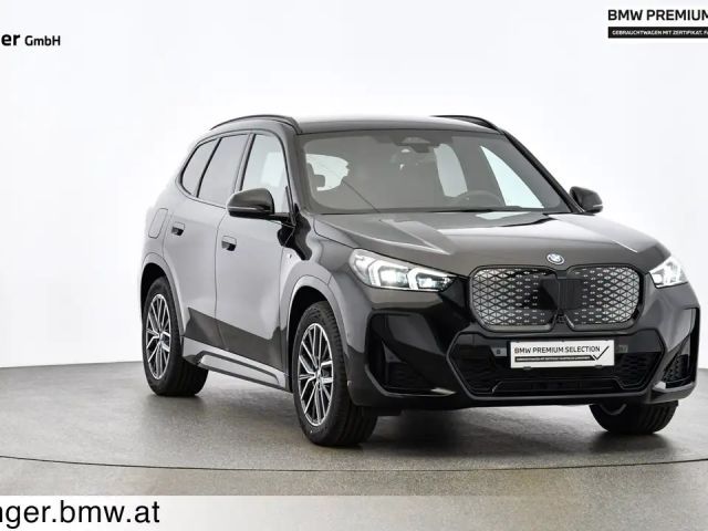 BMW iX1 xDrive30