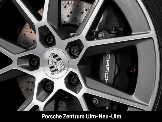 Porsche 992 Cabrio Carrera Turbo