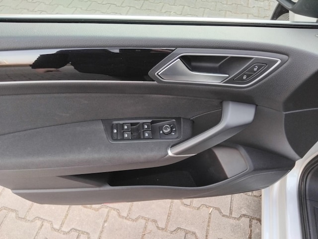 Volkswagen Touran 1.5 TSI DSG Highline