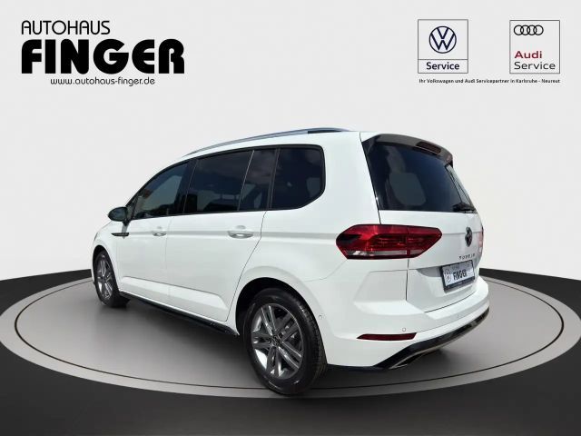 Volkswagen Touran 1.5 TSI DSG R-Line