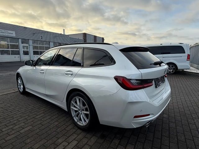 BMW 320 320d Touring xDrive